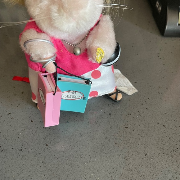 Vintage Macy the Dancing Hamster - Picture 3 of 8